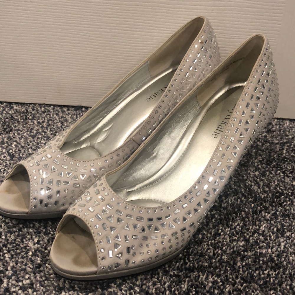 Kelly & Katie rhinestone heels pumps silver